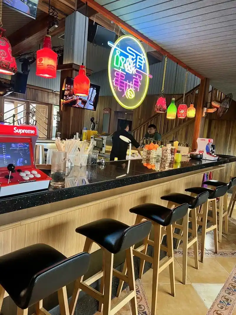 星伯伦音乐餐厅.女神节约会餐厅📍详细地址:沿江北大道赣东 - 抖音