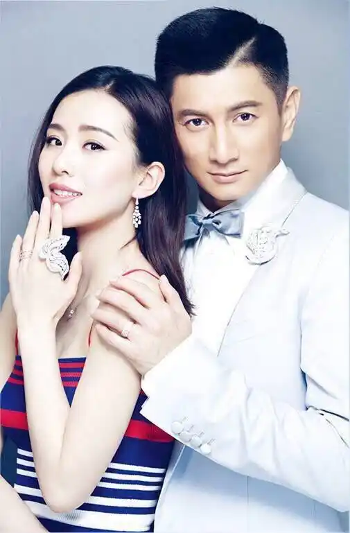 刘诗诗吴奇隆情侣写真图片甜蜜美好羡煞旁人