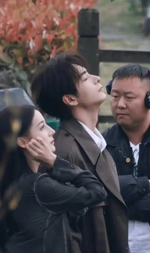 26娱新瓜 王一博 杨紫 迪丽热巴,陈星旭 成毅 白鹿 龚俊 张凌赫