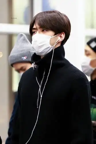 吴世勋|181127仁川机场