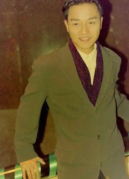 看了张国荣的冬季穿搭,才发现:即便再过30年,我也不如他会穿_效果