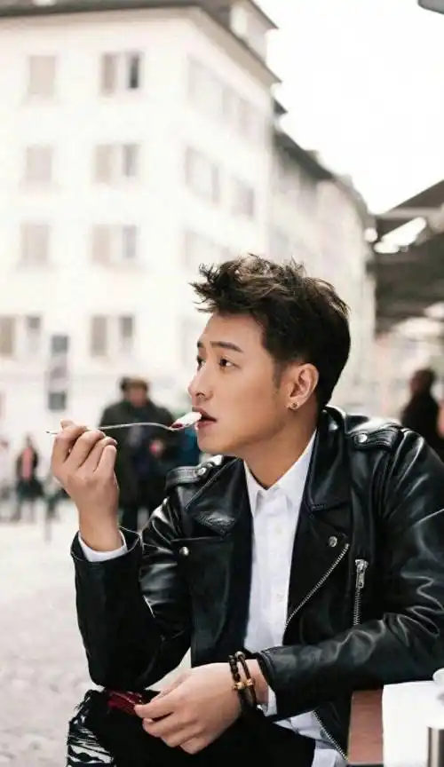 一期节目中连吃了28道菜,潘玮柏哥哥,我敬你是个吃货_环节_因为_潘帅