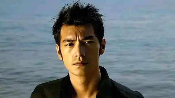 至于演员金城武,曾被粉丝誉为"华人最美男演员"的他,在《重庆森林》