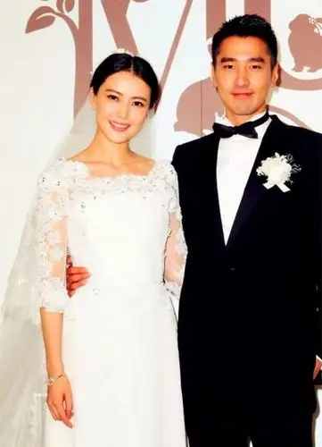 赵又廷4次单独出席宴会高圆圆是不是真有了