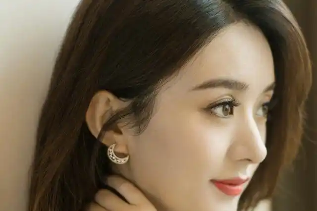 娱乐圈眼睛最美的三位女明星杨幂以前第一现在垫底