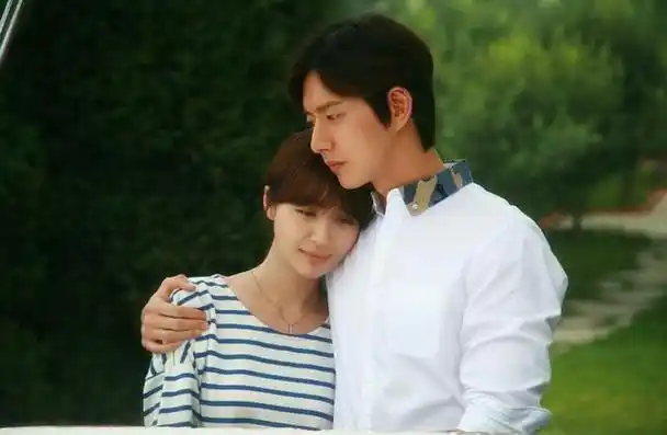 李菲儿远得要命的爱情发布会