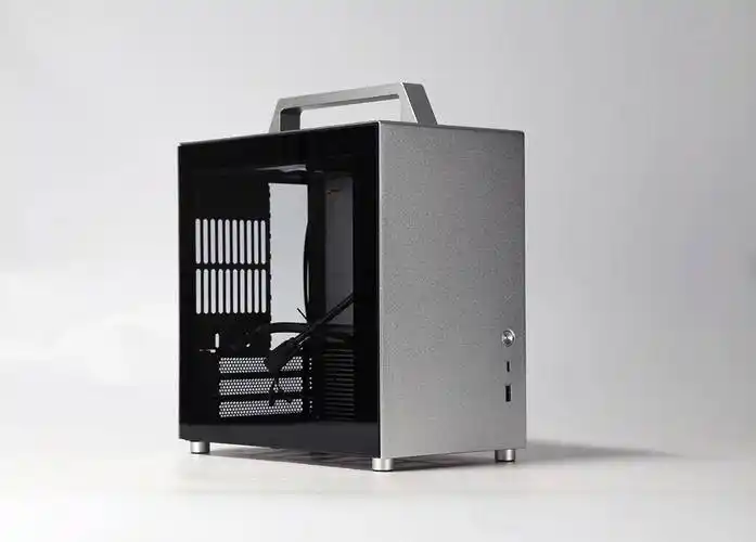 提着走的便携itx小主机把3060显卡塞进乔思伯t8plus小机箱