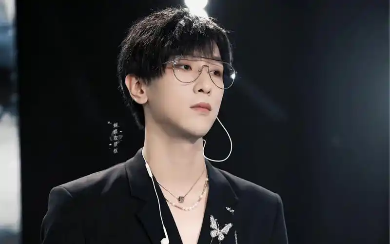 景向谁依漠河舞厅你的信念不会坍塌我会照顾好窗台上的花