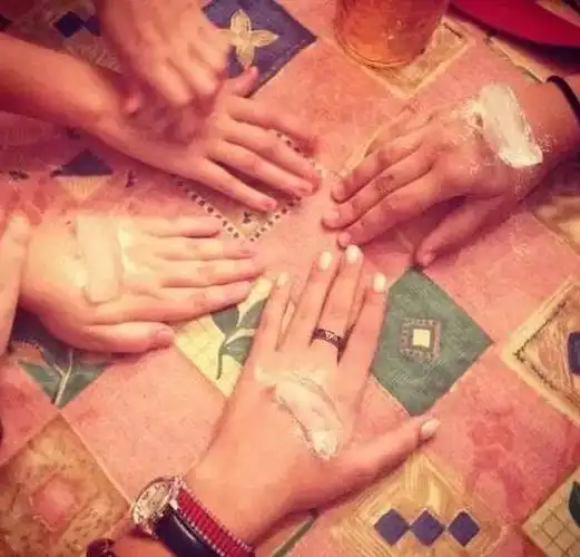 「止汗剂挑战」受外国脑残少年热捧!网友:嫌命长啊!