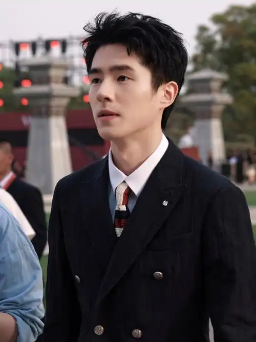 刘昊然vicutu品牌全球代言人##刘昊然首个商务男装代言##vicutu正装