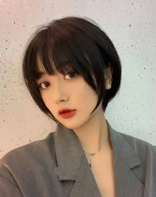 "圆脸中短发",初夏剪起来!_中国_发型_形象