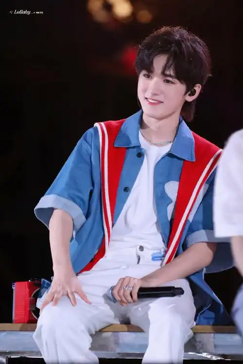 宋亚轩理想之途演唱会##520晒出最美应援色