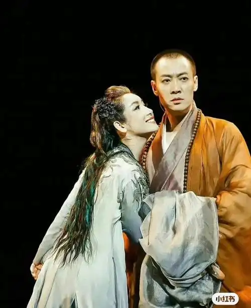 秦海璐:青蛇之心硬汉相伴,事业爱情双赢的戏霸女侠