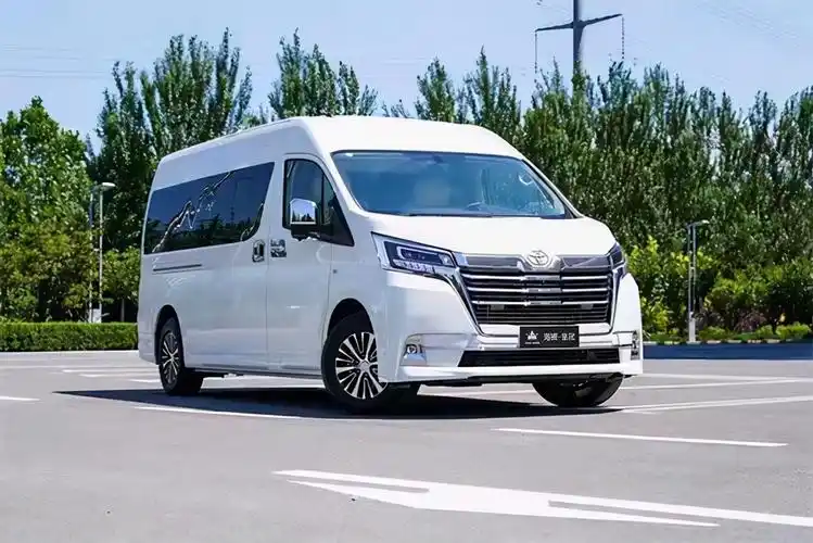 进口丰田海狮豪华九座商务车什么价格