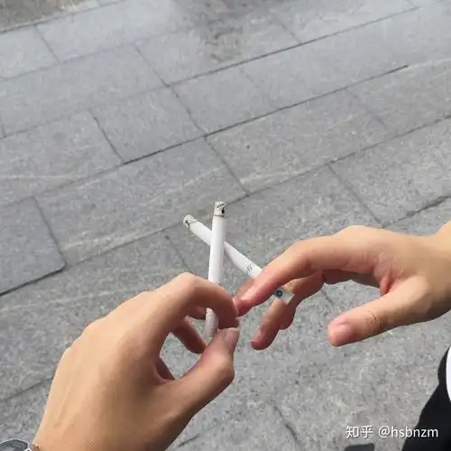 抽烟的女生是什么样的女生? - 知乎