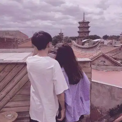 天空情侣头:感谢守候_情侣头像_我要个性网