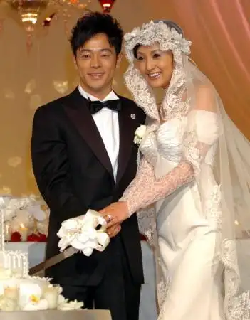 阵内智则/藤原纪香:结婚前十天陷入"破局"危机