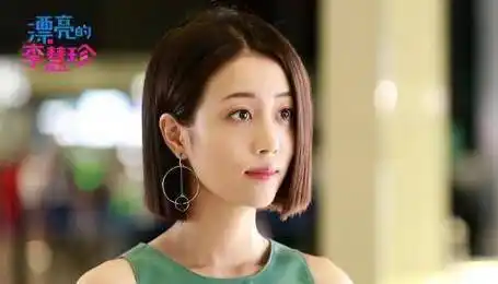 杨幂旗下再出"白眼狼",真替杨幂感到不值_演艺界_小角色_李溪芮