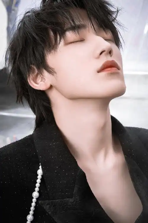 宋亚轩梦境之物写真大片