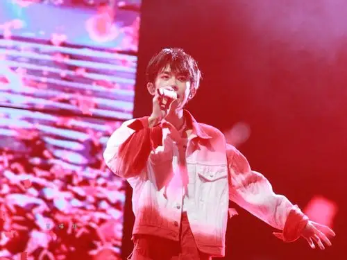 玊尔,独一无二的易烊千玺