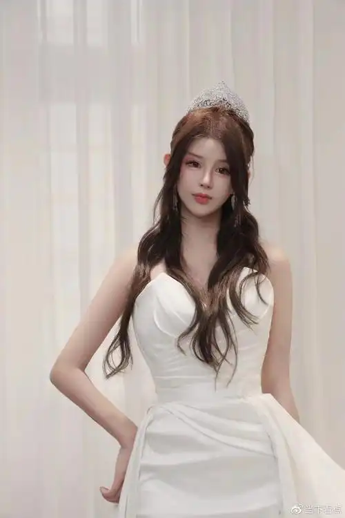 05后艺人周楚娜多年助力公益事业 不炫富炫正能量