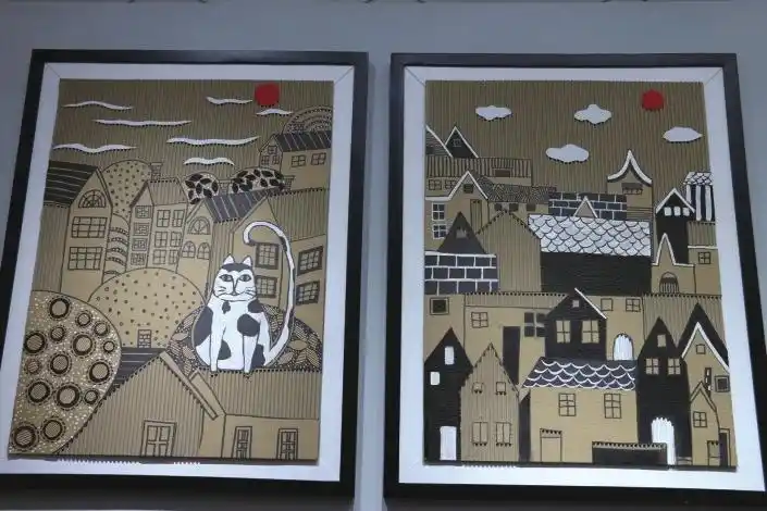 并成立"金刻刀"瓦楞纸雕刻画艺术团,开展"寻美,赏美,说美,亮美,创