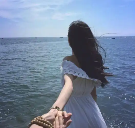 情侣头像背影在海边 情侣头像图片大全 -【爱个性】