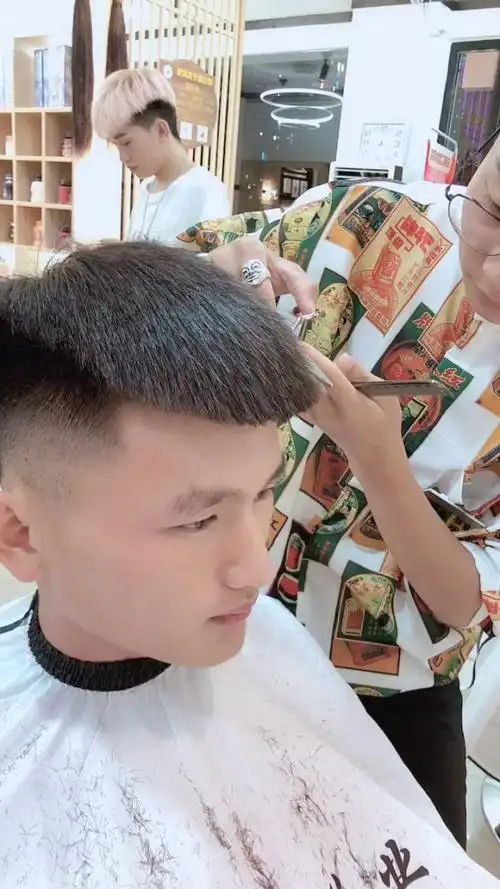 最火瓜子头97喜欢双击关注77