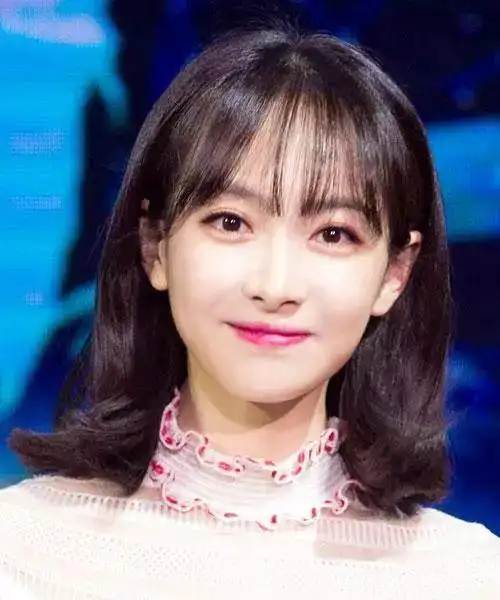 脸大有救了今年流行这5款刘海超级显脸小