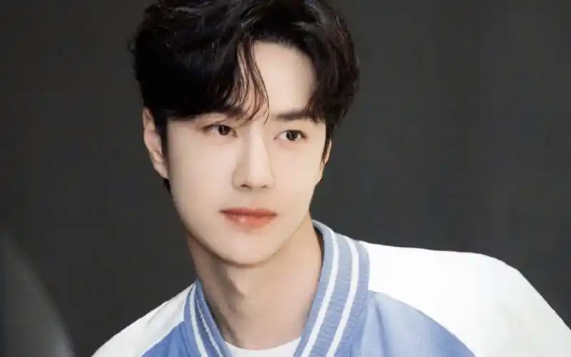 王一博的笑容我超爱!看了谁不爱!