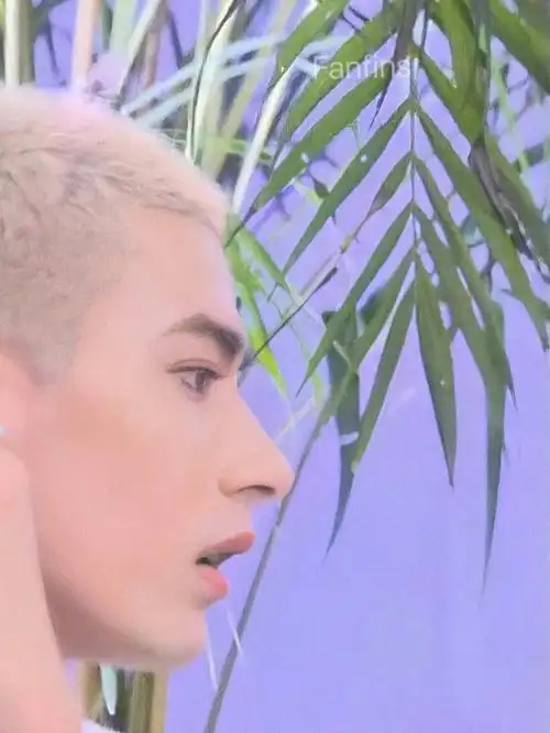 米卡的相册集绝美侧颜