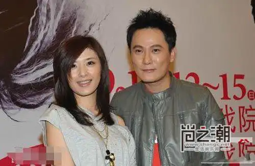 张信哲老婆是黄韵玲吗 黄韵玲资料家庭背景盘点