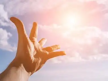 一只伸向天空的手.图片