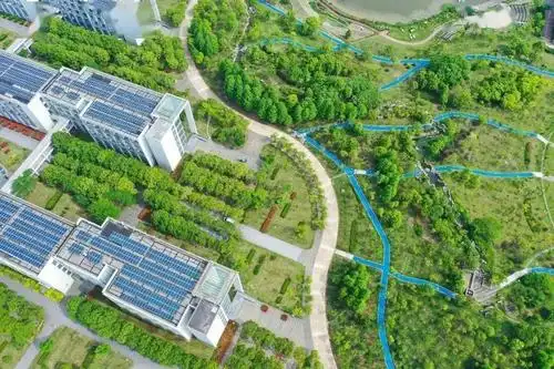 经过的海燕山一个熟悉又新鲜的夏日海大吧全景式俯瞰让我们跟随航拍镜