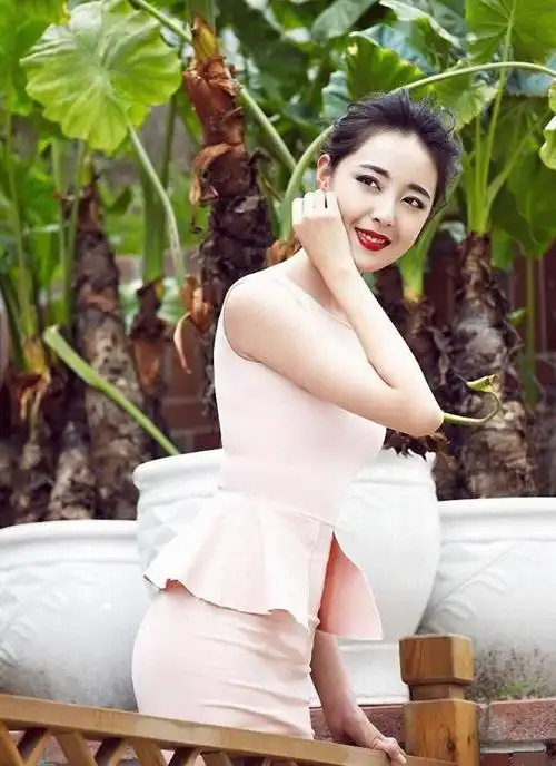 中国内地女演员模特米露