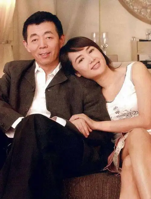 56岁"晚节不保",蒋雯丽如何将自己"作"成了一个"笑话"?