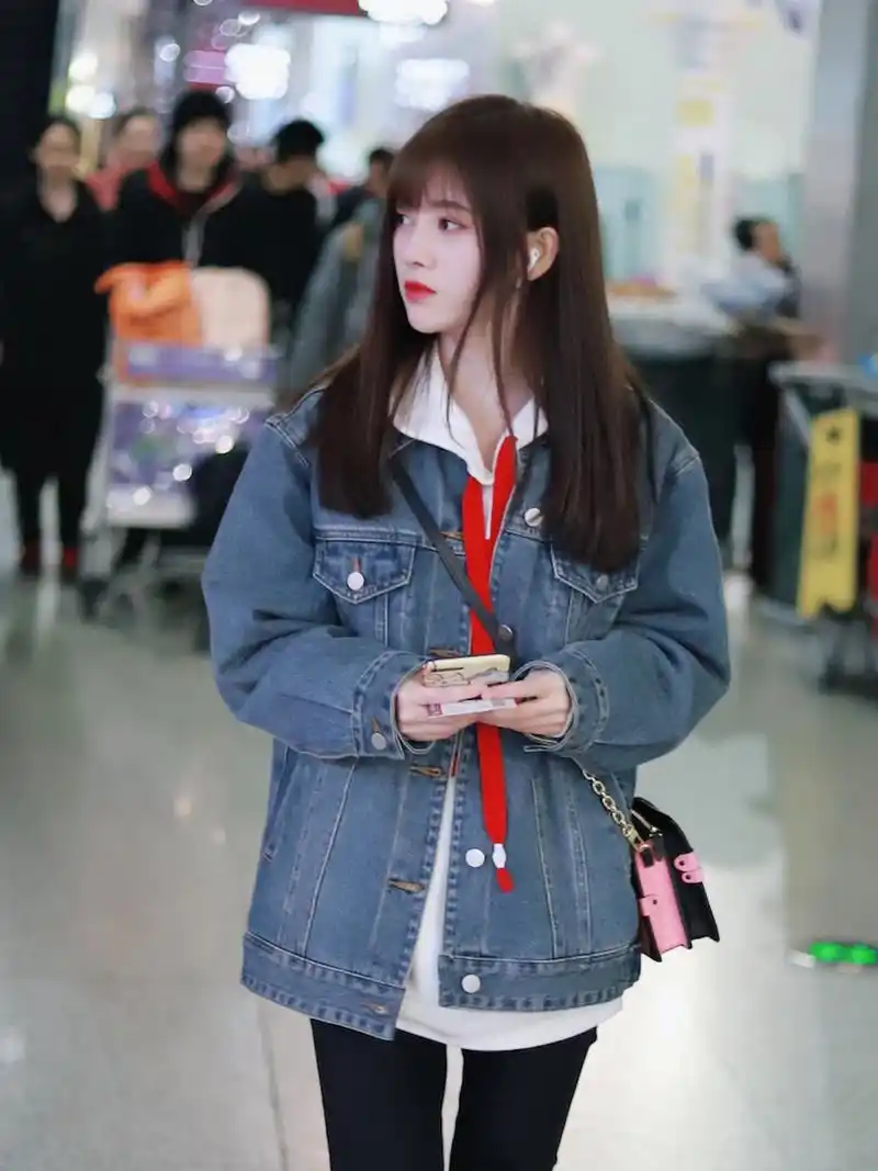 小个子女生穿搭示范 鞠婧祎日常私服穿搭分享