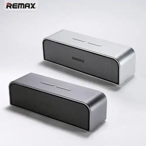 remax睿量rbm8无线蓝牙音箱低音炮40家用便携桌面小音响通用