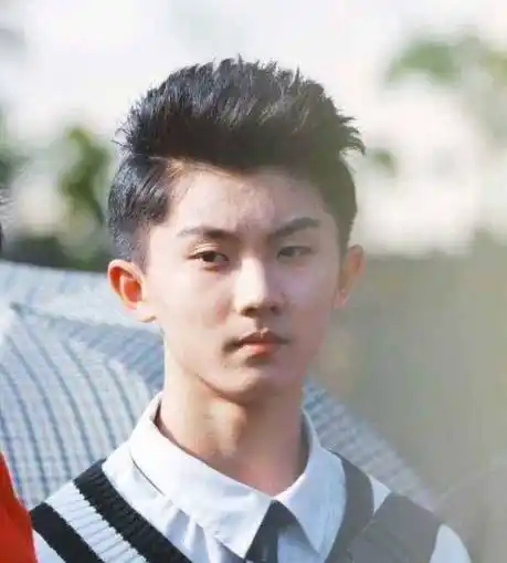 颜值最糟心的9个90后男星,离开滤镜颜值感人,谁看谁流泪…辣眼_马嘉祺