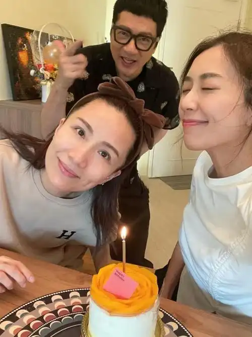 黄智雯为胡蓓蔚庆生单立文乱入合影 低调成为人妻继续拍戏