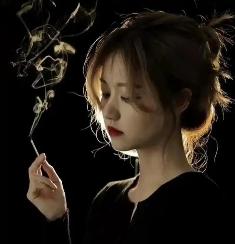 丧头像丨 你该珍惜我的,像我珍惜你那样 .