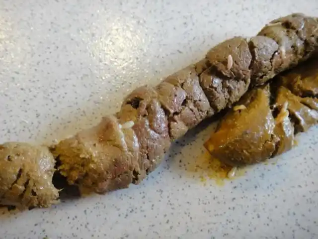 由於无法让人靠近,只能给予轻微镇定麻醉 (图二)粪便当中发现到绦虫的