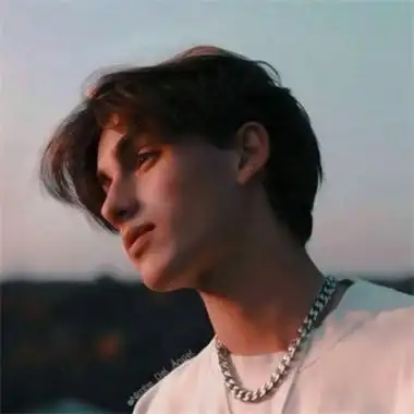 欧美男生头像ins风阳光帅气 成熟稳重的高级感欧美男头图集