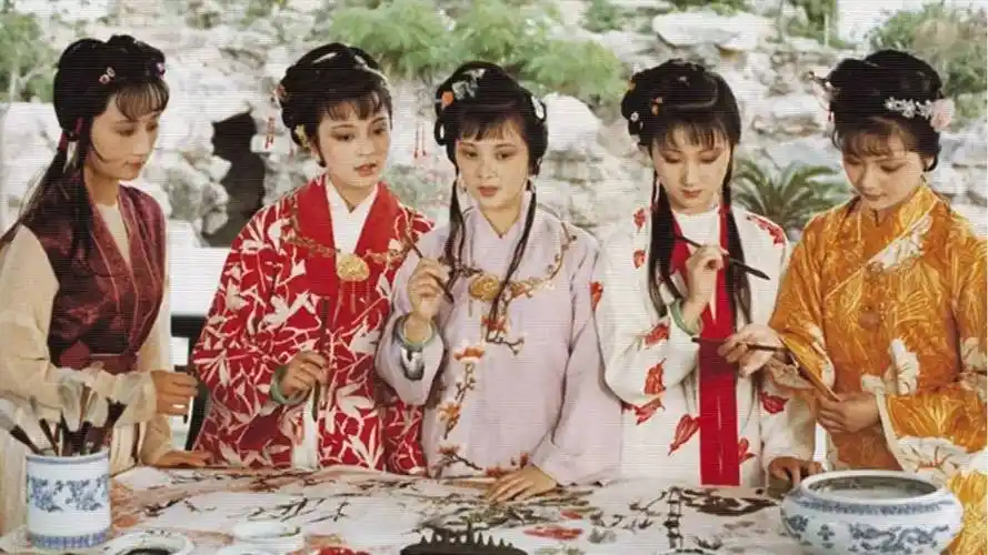 电视剧《红楼梦》剧照