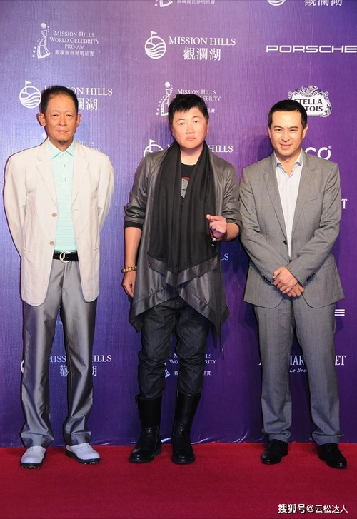 王志文和孙楠虽然只差3岁,可是看身材和穿搭,却有两代人的感觉_男性