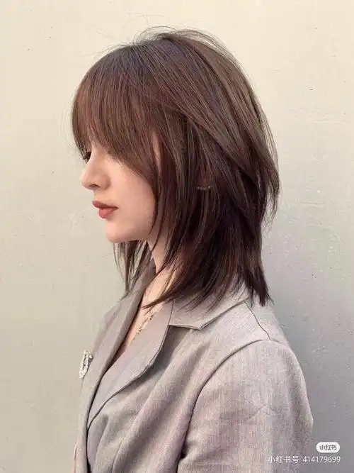 层次感日系短发变蘑菇