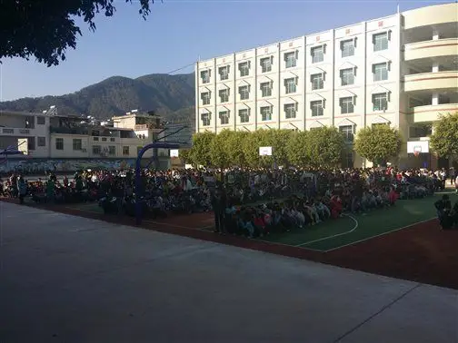 渔门中学举行消防紧急疏散演练及安全教育活动