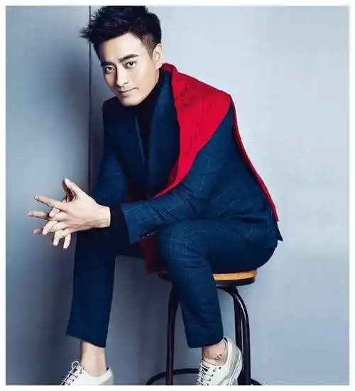 初代男主出演繁花里的小角色,为何选择接这个角色?_陈龙_表演_挑战自