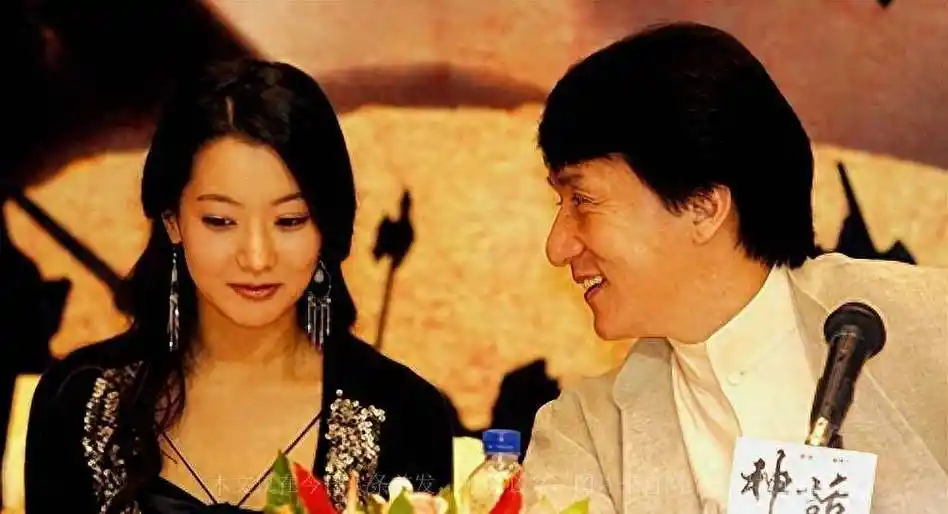 文强与山西首富争夺金喜善,因为殷桃和刘汉打架,他到底有多疯狂?