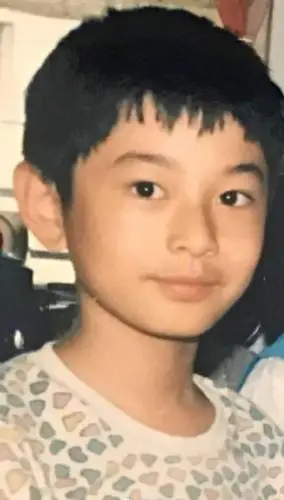 【看脸日报11.15】baby儿子小海绵正面照曝光,真是迷你版黄晓明